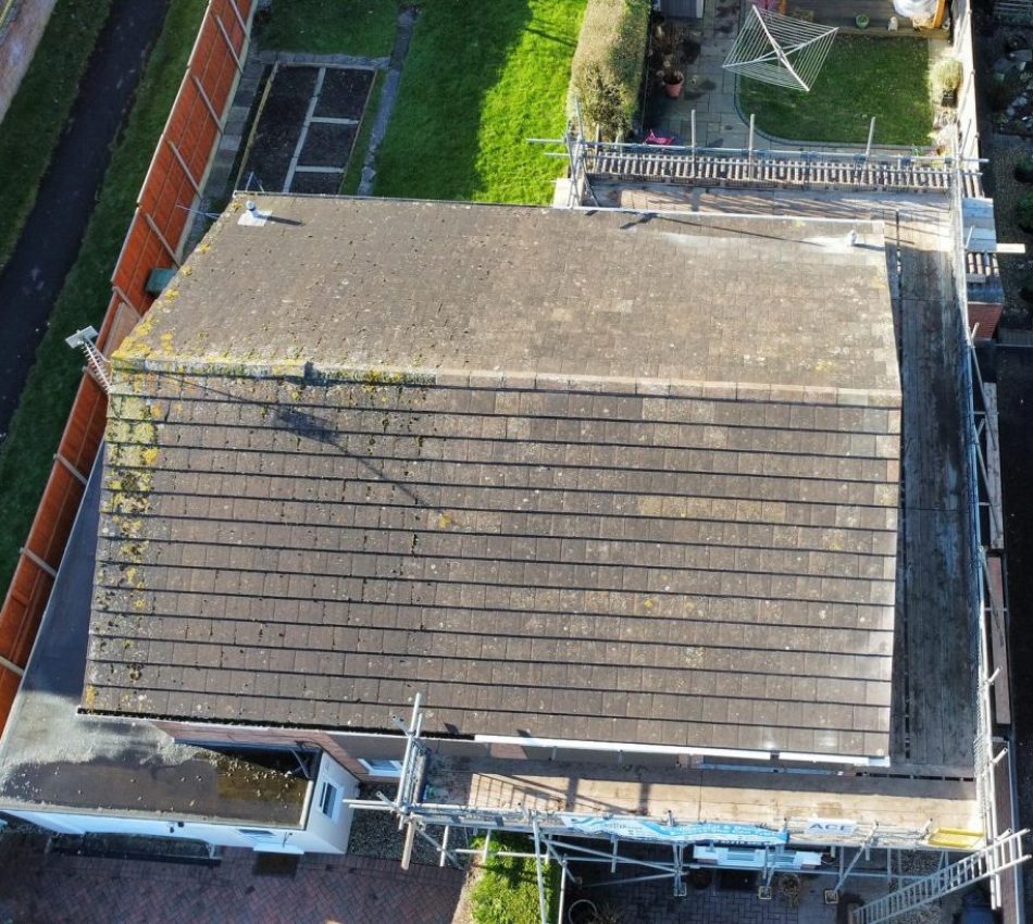 roofer in swindon